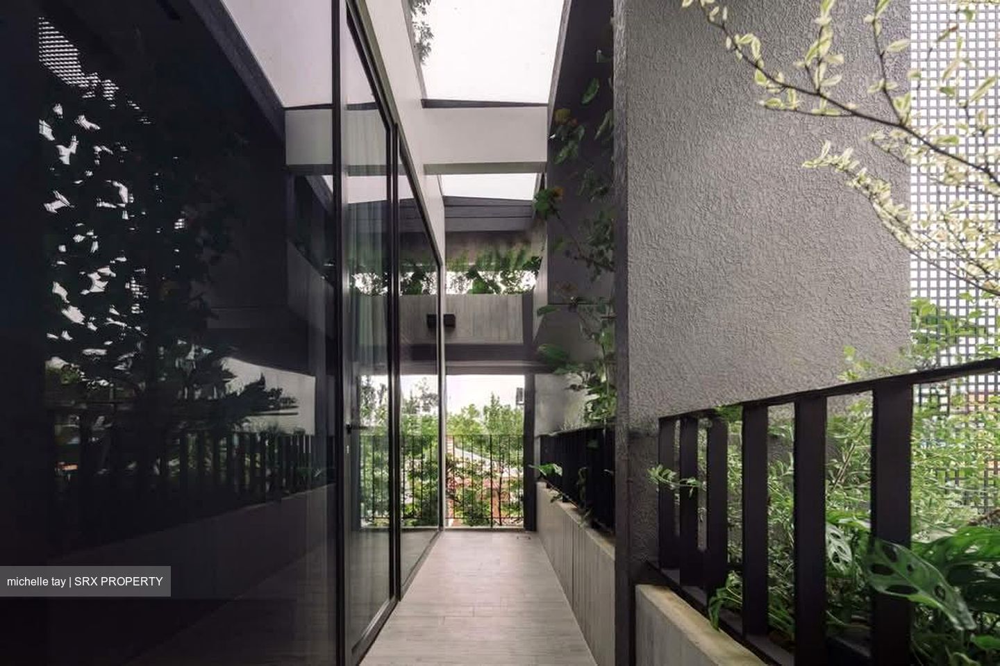 Tampines Road (D19), Semi-Detached #572928451